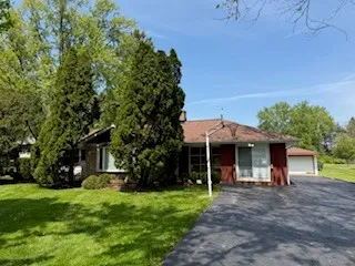 $385,000 | 7056 Osage Road, Long Grove, IL 60060