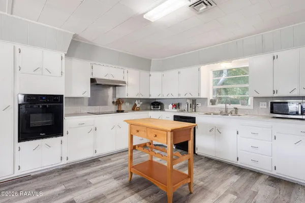 $135,000 | 605 Old Kaplan Highway, Abbeville, LA 70510