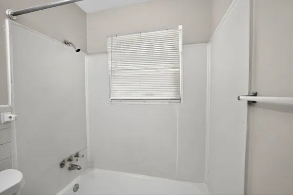 $89,900 | 3852 Edenburg Drive, Memphis, TN 38127