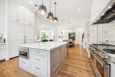 $6,500,000 | 2116 Looscan Lane, Houston, TX 77019