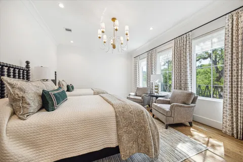 $6,500,000 | 2116 Looscan Lane, Houston, TX 77019