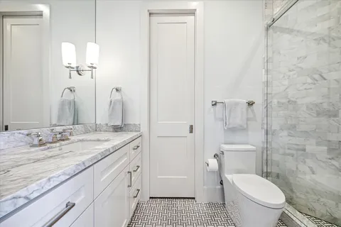 $6,500,000 | 2116 Looscan Lane, Houston, TX 77019