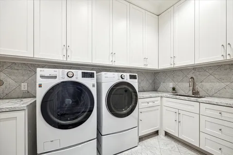 $6,500,000 | 2116 Looscan Lane, Houston, TX 77019