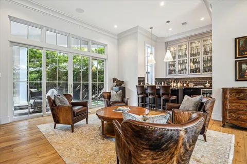 $6,500,000 | 2116 Looscan Lane, Houston, TX 77019