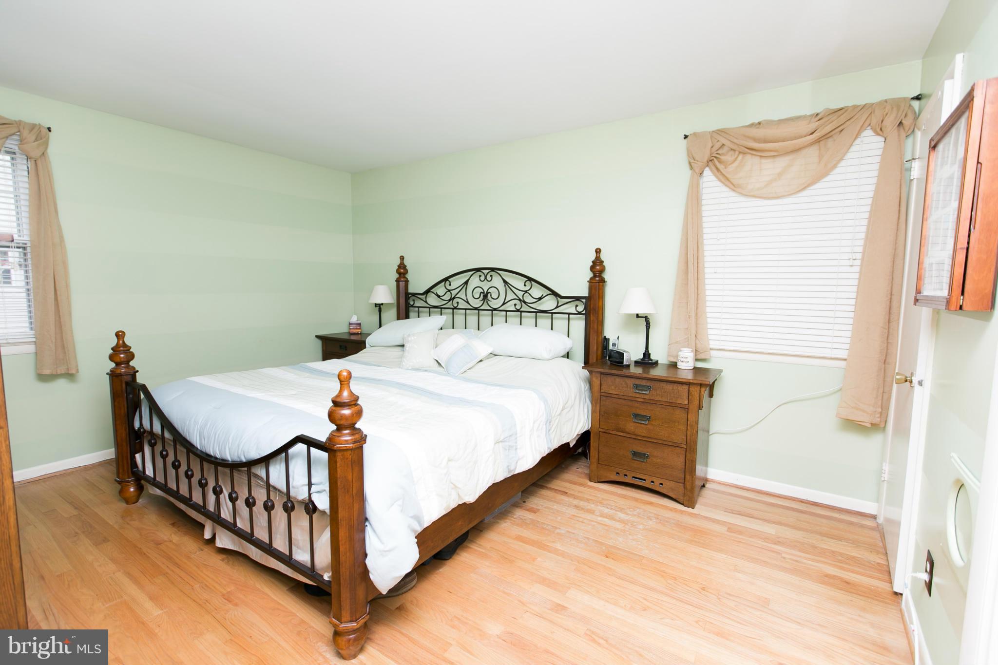 8727 Valleyfield Road Lutherville-Timonium, MD 21093 - Photo 18 of 28 Bedroom (Master)