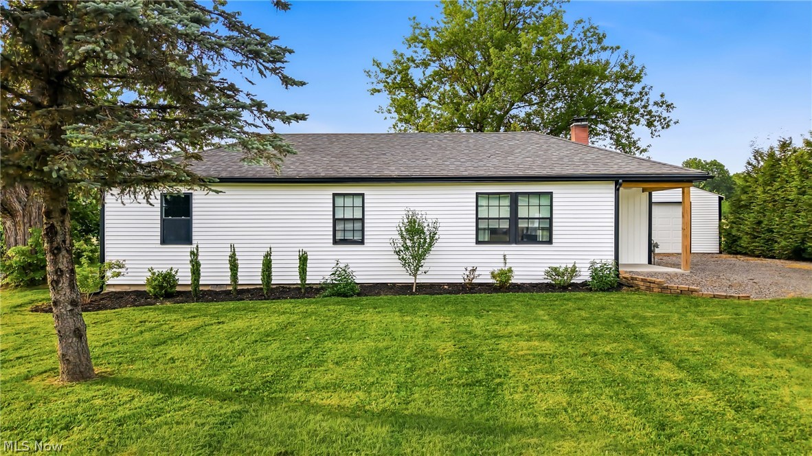 3487 Milear Road Cortland, OH 44410 - Photo 2 of 27