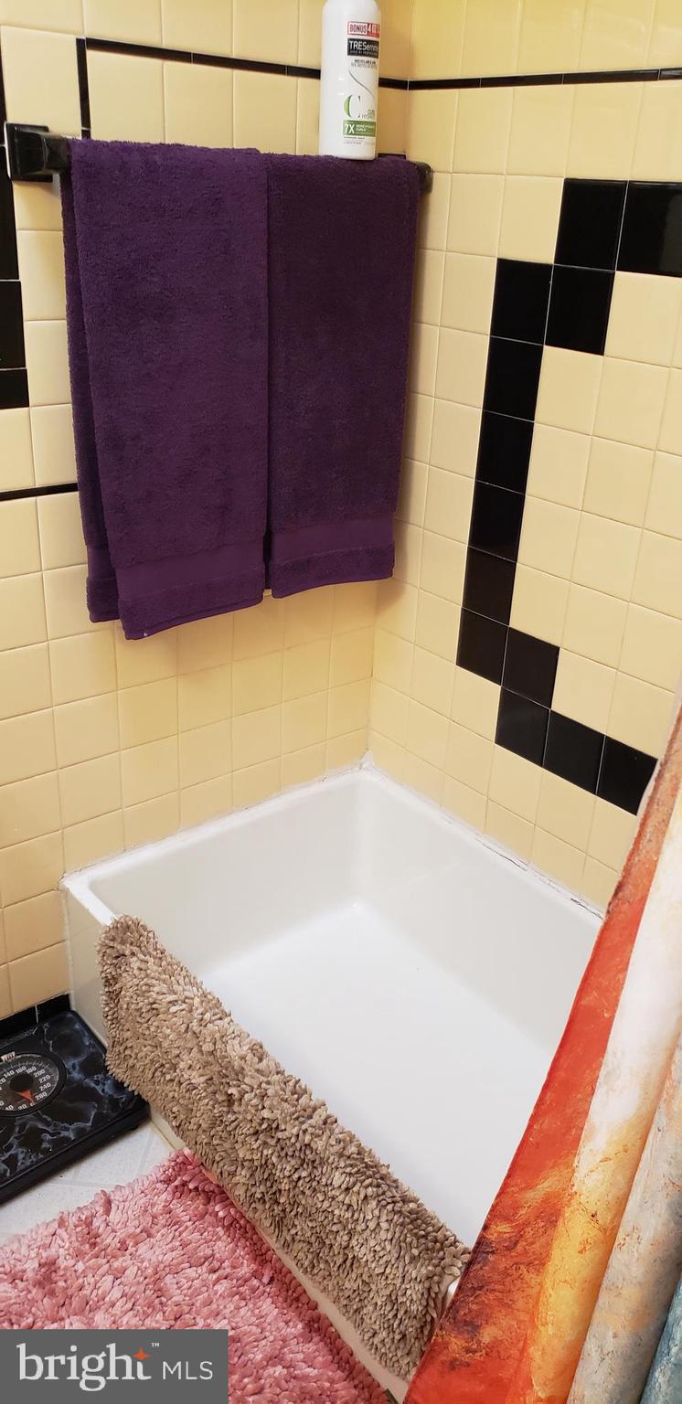 301 Golf Road Darby, PA 19023 - Photo 8 of 12