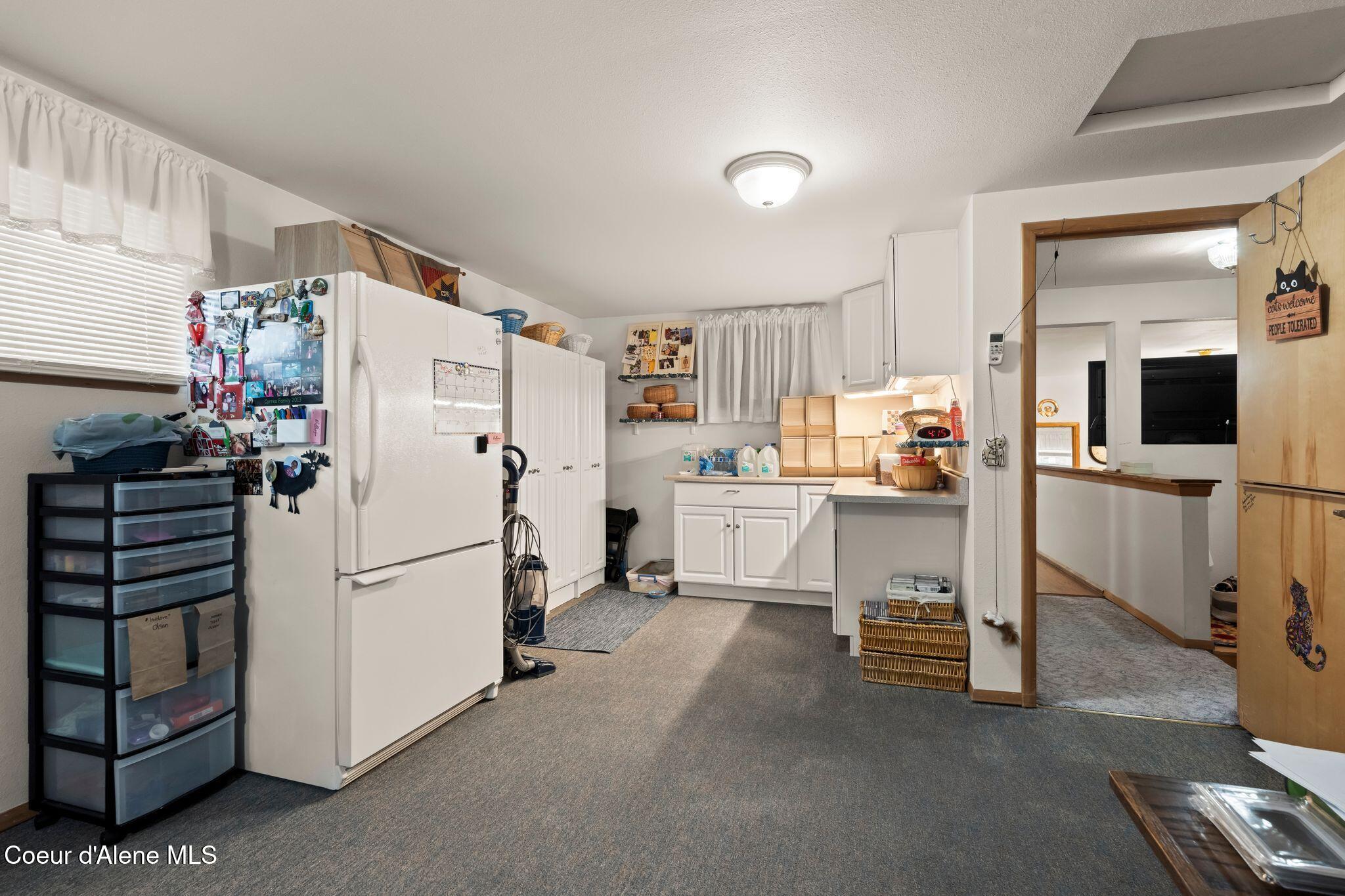 780 Selkirk Road Sandpoint, ID 83864 - Photo 30 of 57 2nd level guest bedroom