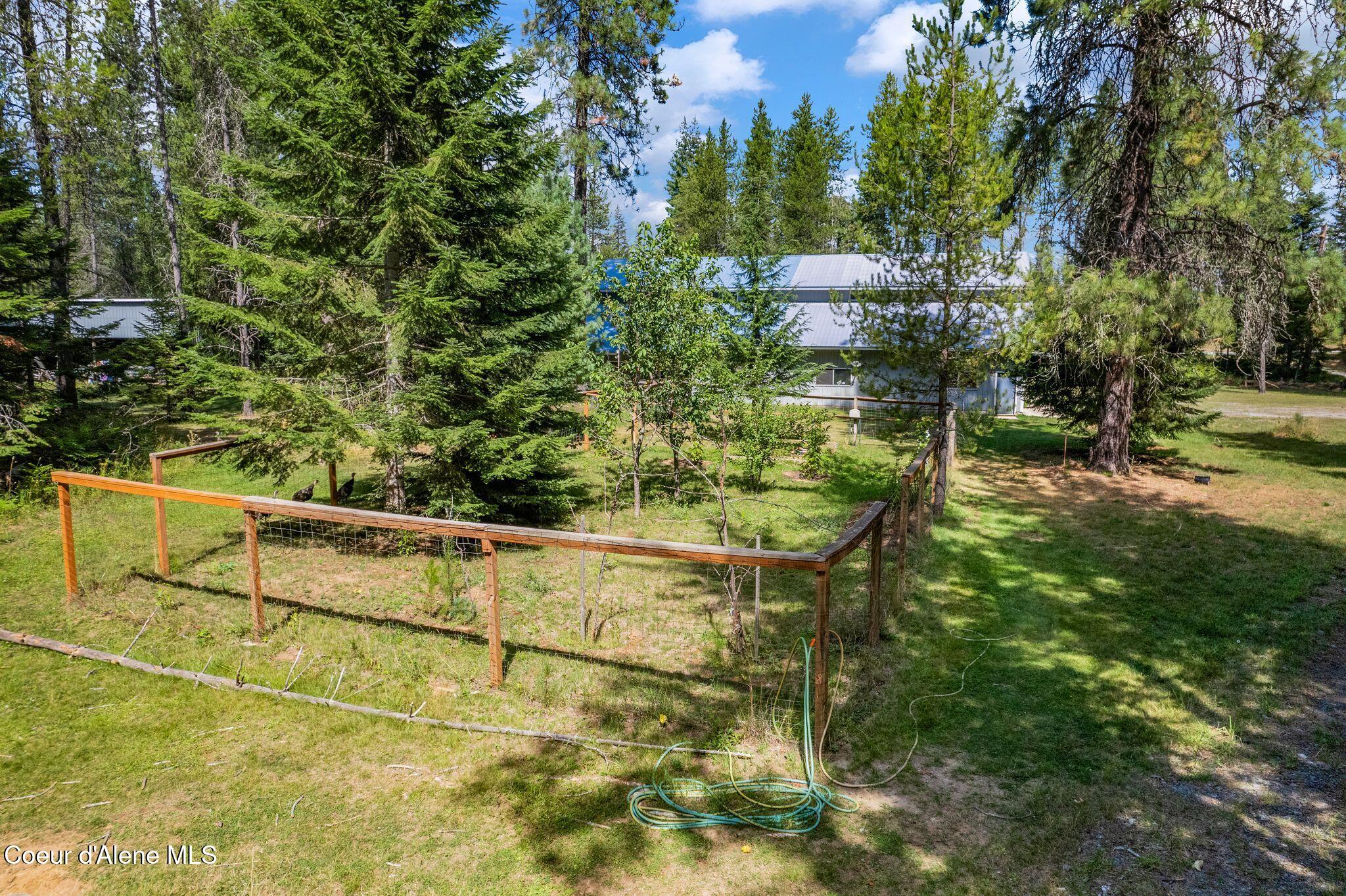 780 Selkirk Road Sandpoint, ID 83864 - Photo 37 of 57 Established garden
