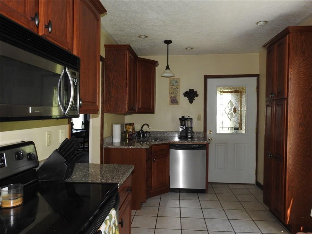1293 Ridge Road Burgettstown, PA 15021 - Photo 8 of 25