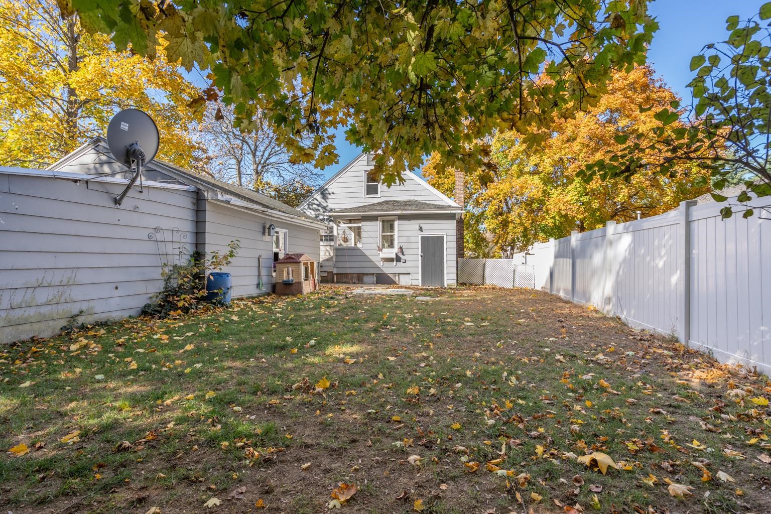 25 McDuffee Street Rochester, NH 03867 - Photo 16 of 25