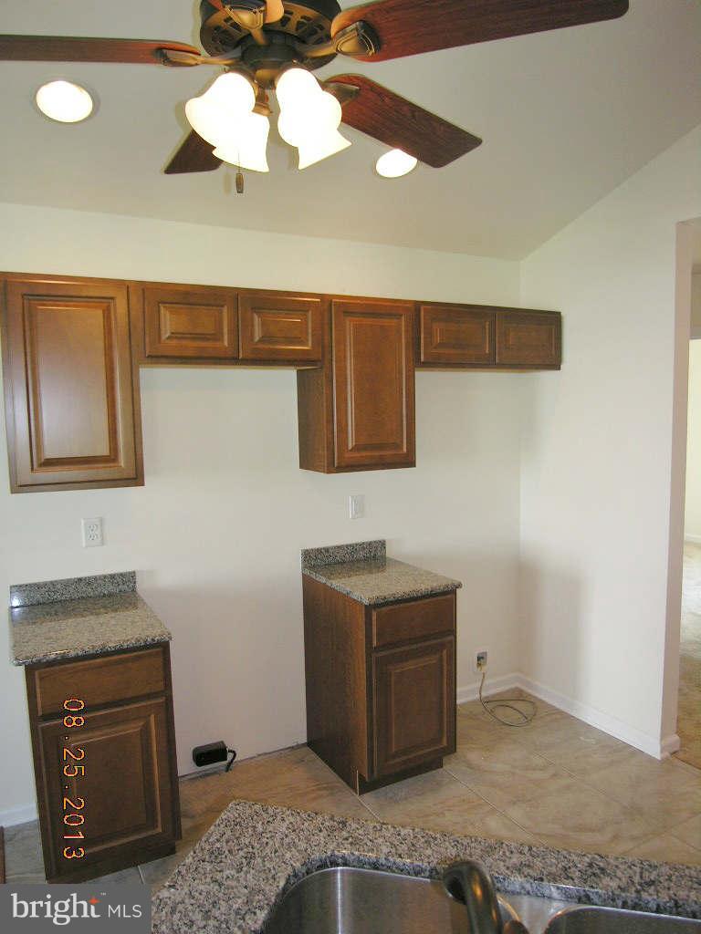 71 Dimension Road Inwood, WV 25428 - Photo 6 of 14 Kitchen