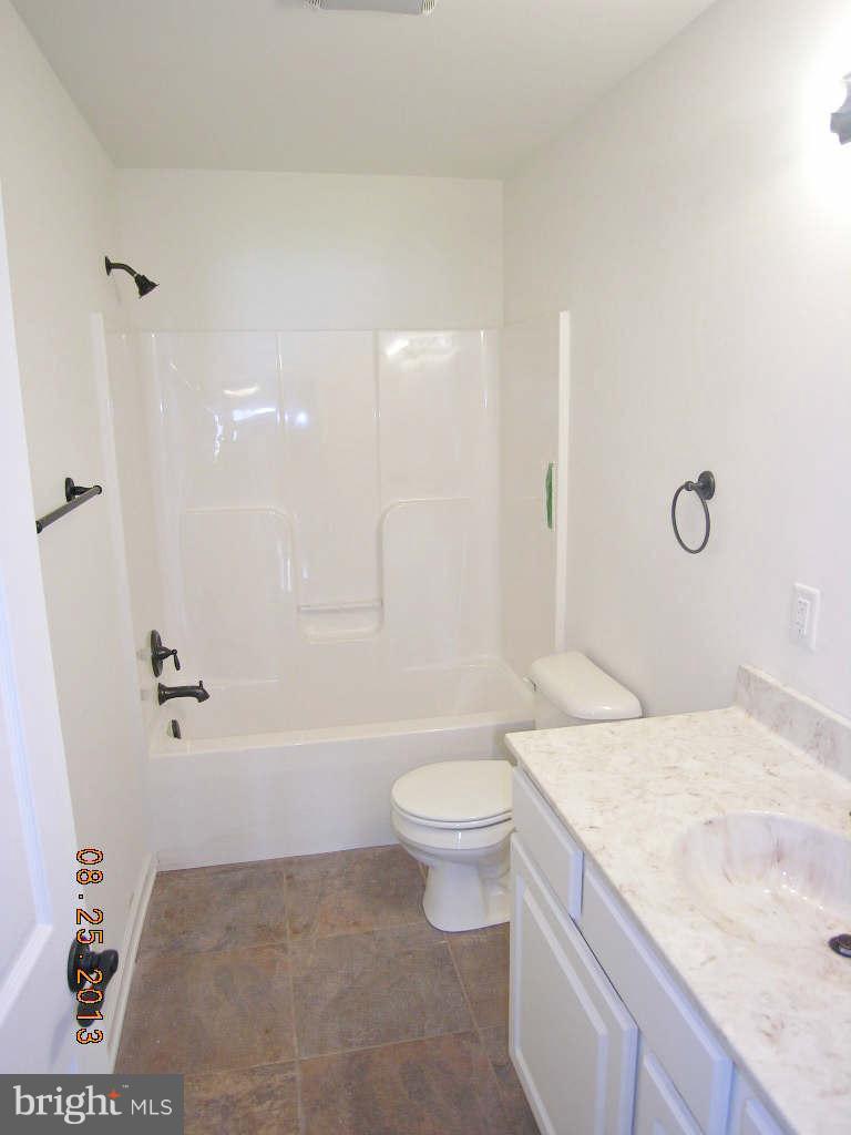 71 Dimension Road Inwood, WV 25428 - Photo 7 of 14 Bath