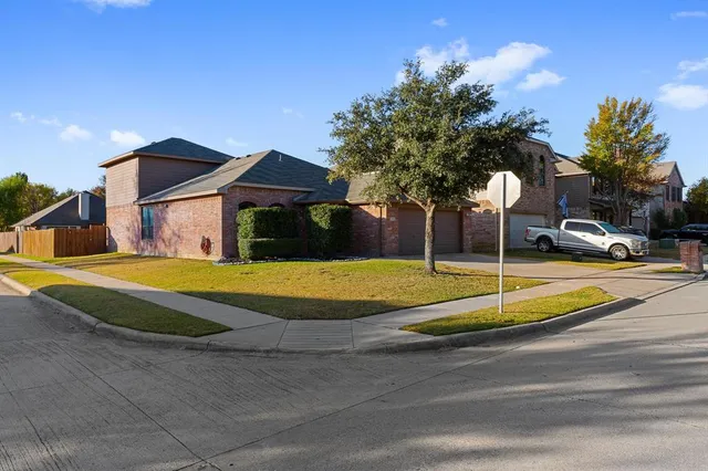 $360,000 | 1360 Castlegar Lane, Fort Worth, TX 76247