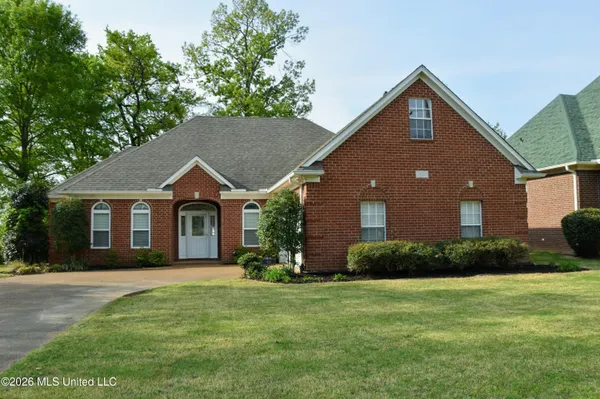 $370,000 | 925 Cedar Grove Parkway, Hernando, MS 38632