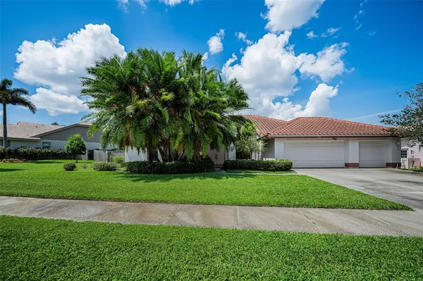 $579,500 | 107 Woodcreek Drive South, Safety Harbor, FL 34695