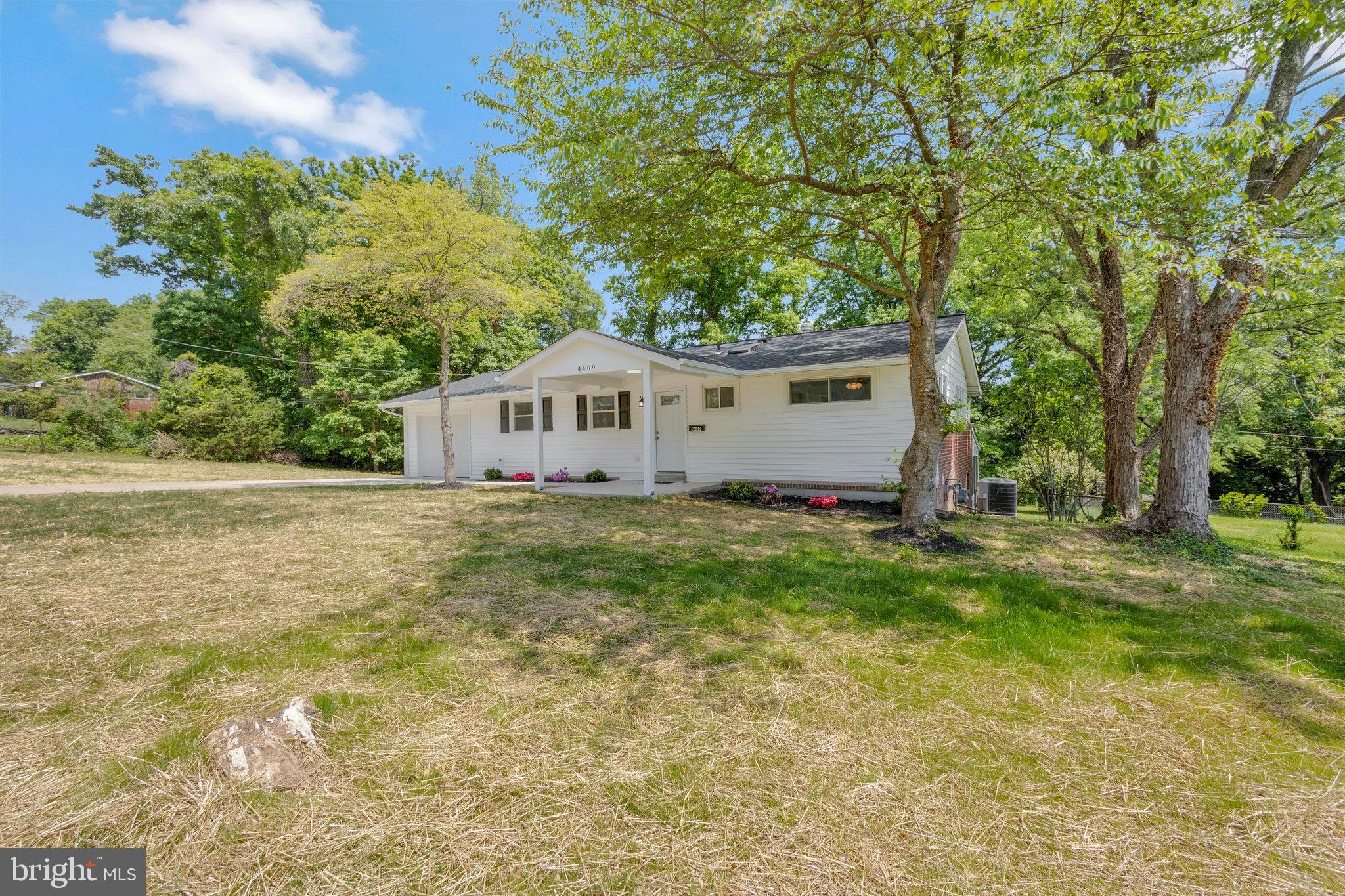 4409 Roundhill Road Alexandria, VA 22310 - Photo 5 of 55 Gallery Image 5