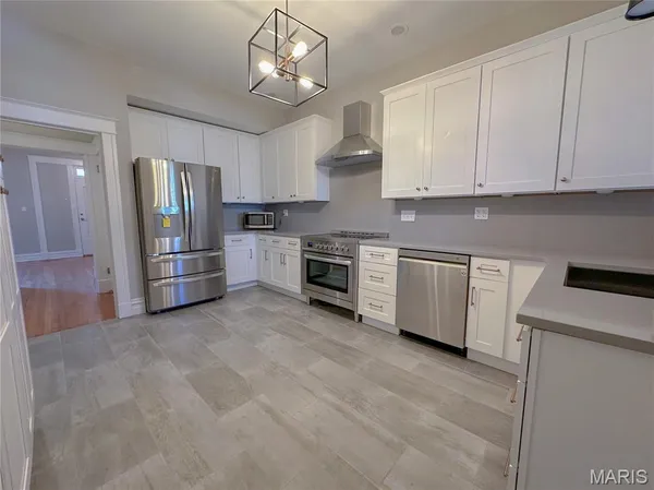 $735,000 | 6117 Westminster Place, St. Louis, MO 63112