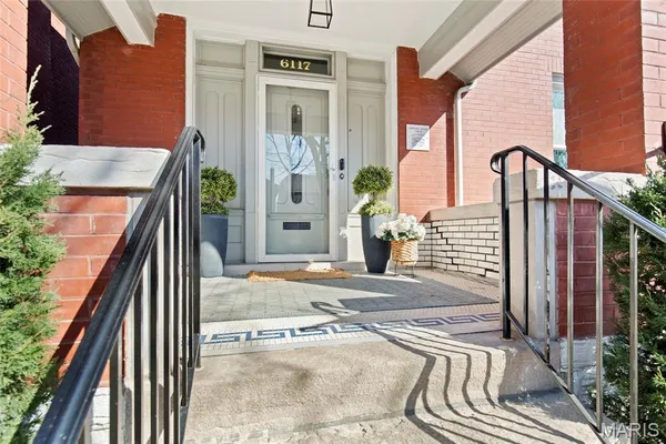 $735,000 | 6117 Westminster Place, St. Louis, MO 63112