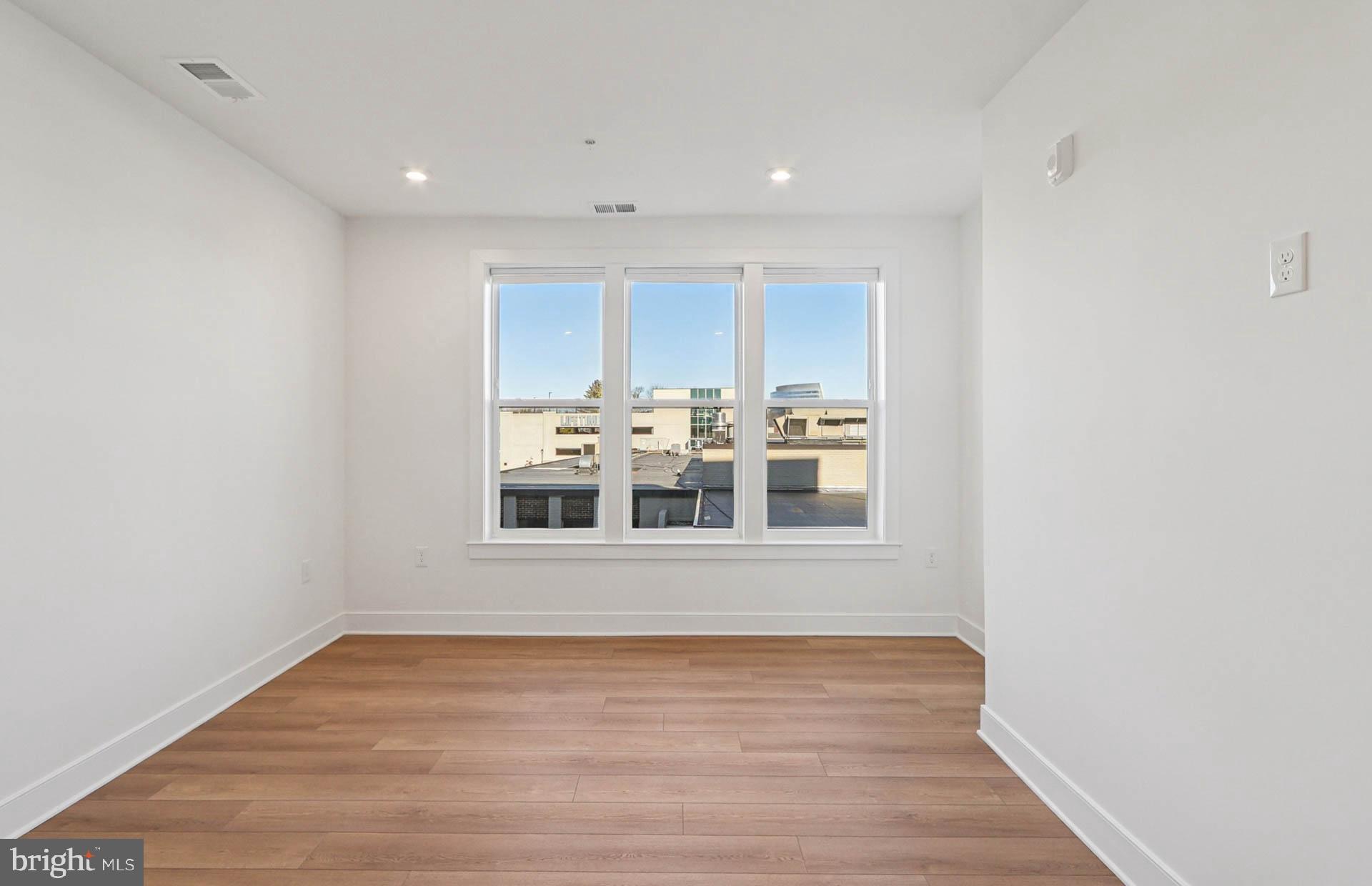 1141 Fortune Terrace, Unit 307 Potomac, MD 20854 - Photo 22 of 27 Owner's Suite - Actual Home