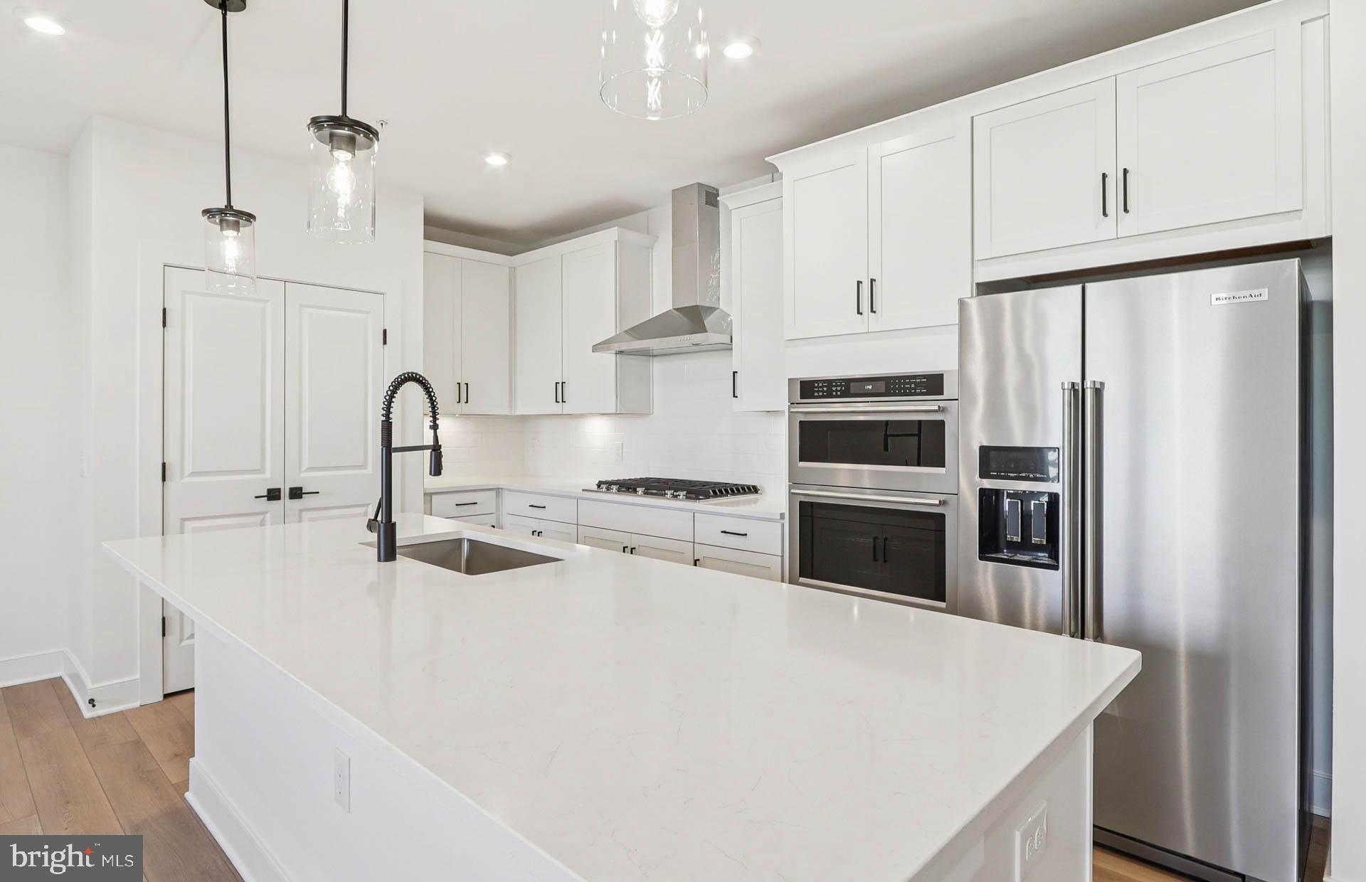 1141 Fortune Terrace, Unit 307 Potomac, MD 20854 - Photo 8 of 27 Kitchen - Actual Home