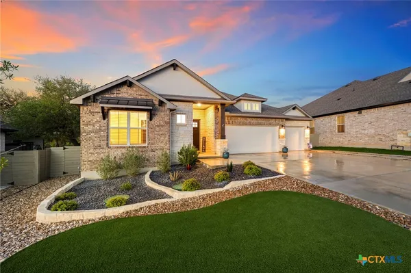 $679,000 | 374 Bridle Trail, New Braunfels, TX 78132