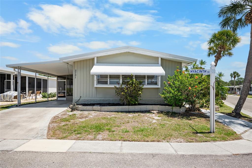 5751 Hyacinth Road Venice, FL 34293 - Photo 36 of 44