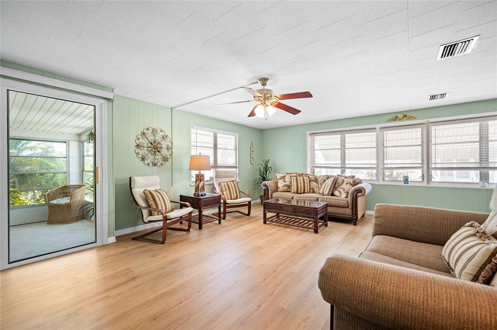 5751 Hyacinth Road Venice, FL 34293 - Photo 9 of 44
