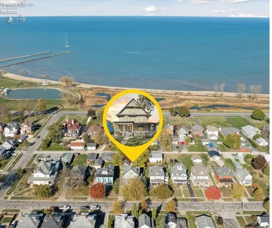 $685,000 | 521 East 2nd Street, Port Clinton, OH 43452
