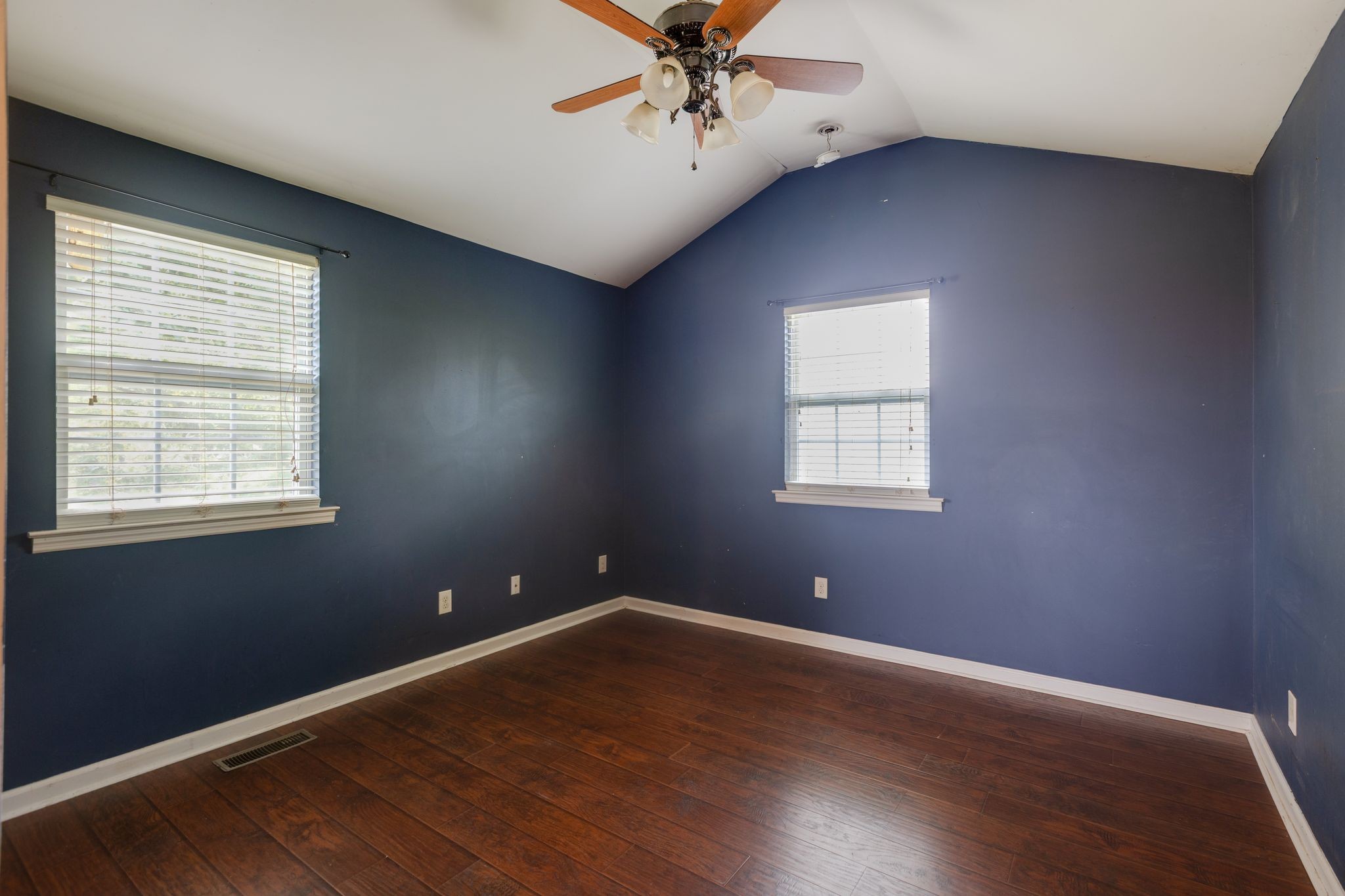 335 Pleasant View Road White Bluff, TN 37187 - Photo 11 of 27