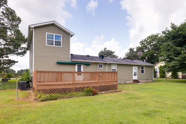 $289,900 | 335 Pleasant View Road, White Bluff, TN 37187