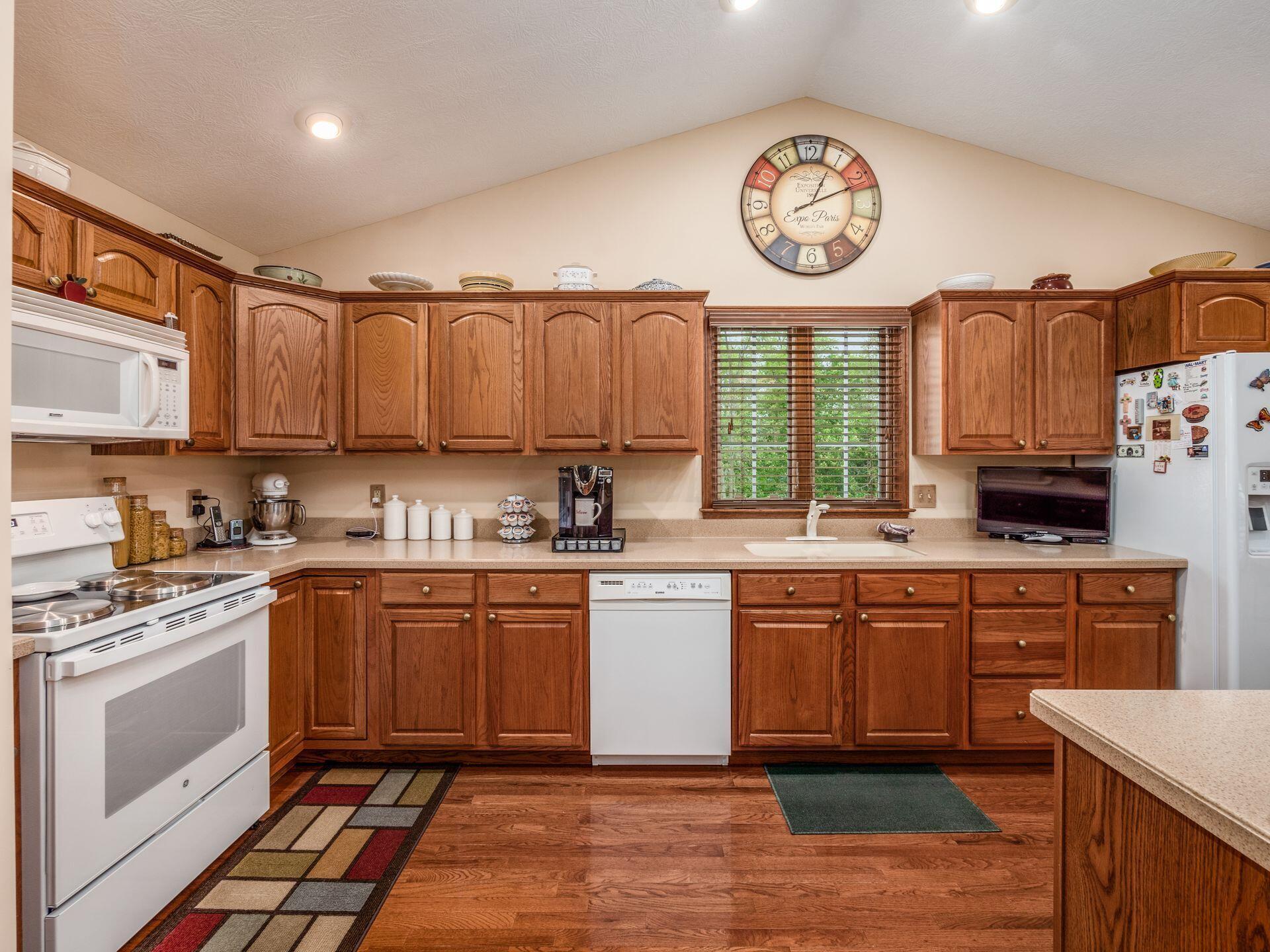 12540 Walker Road Ashville, OH 43103 - Photo 20 of 64 country sized kitchen