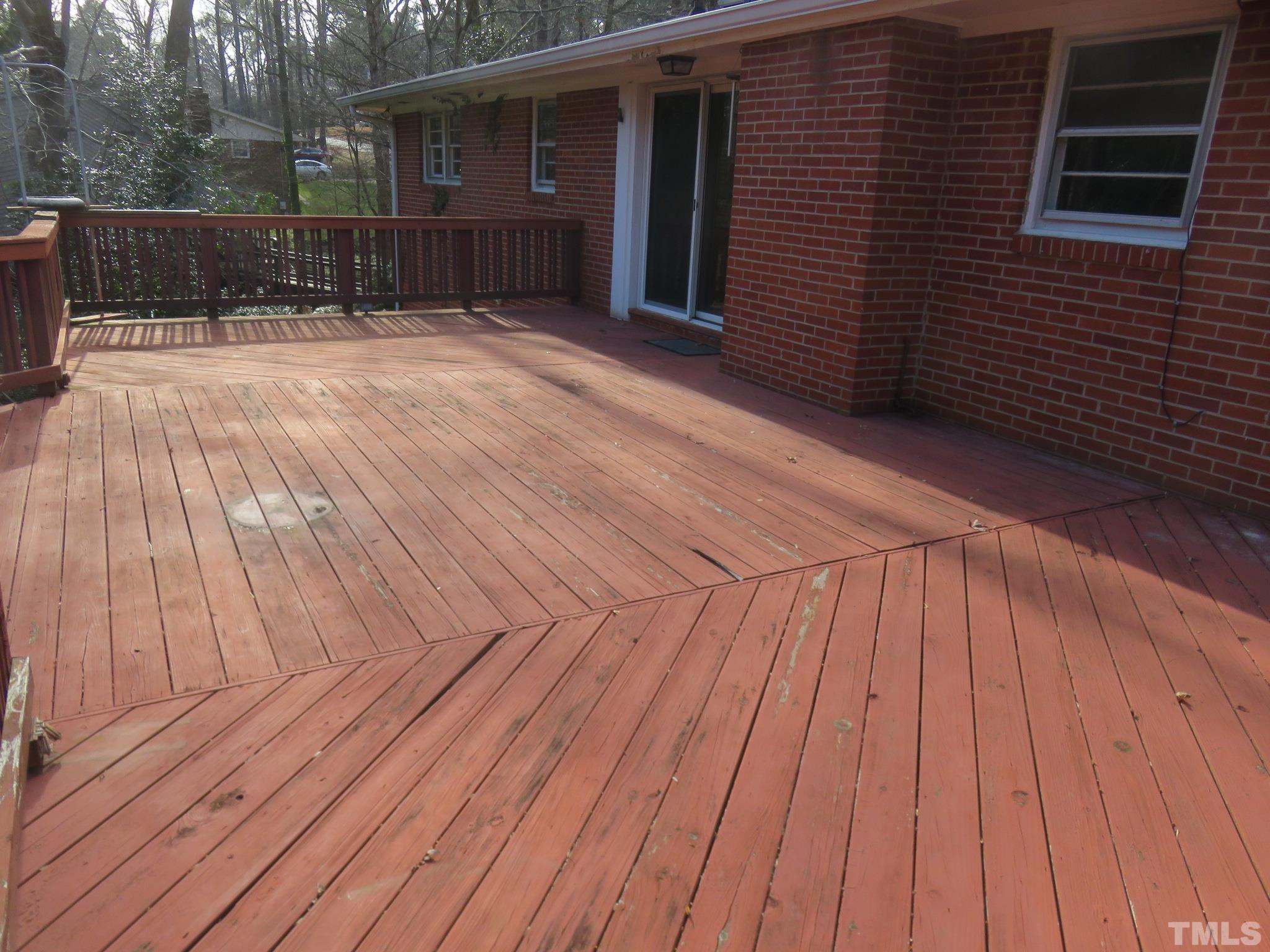 5804 Deblyn Avenue Raleigh, NC 27612 - Photo 5 of 31 Gallery Image 5