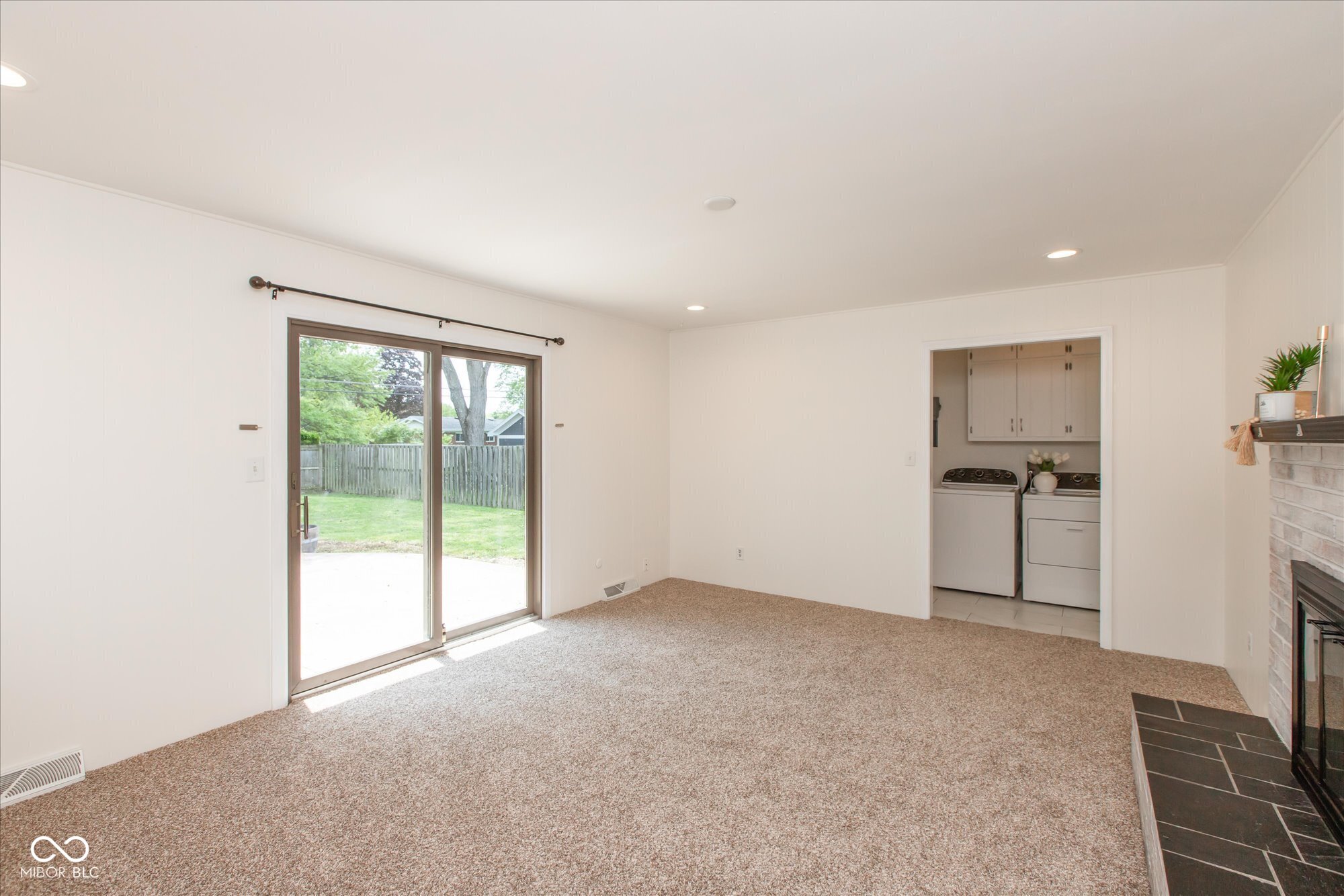 8415 Los Robles Road Fishers, IN 46038 - Photo 8 of 20 Gallery Image 8