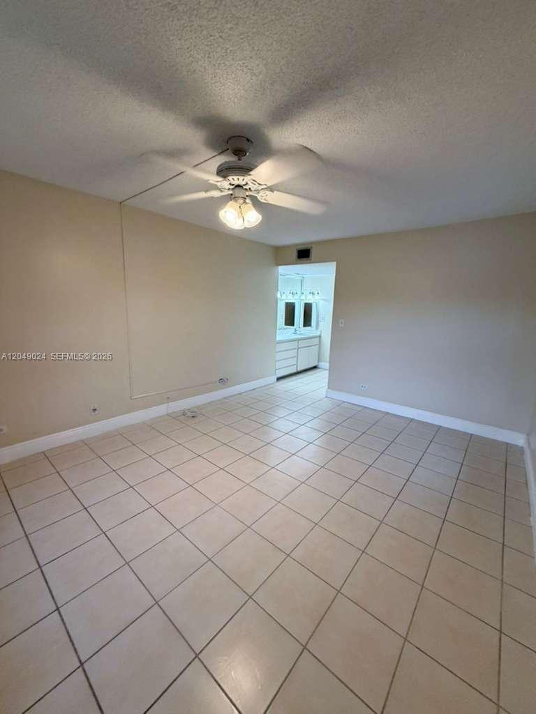 3720 Inverrary Drive, Unit 3L Lauderhill, FL 33319 - Photo 4 of 20