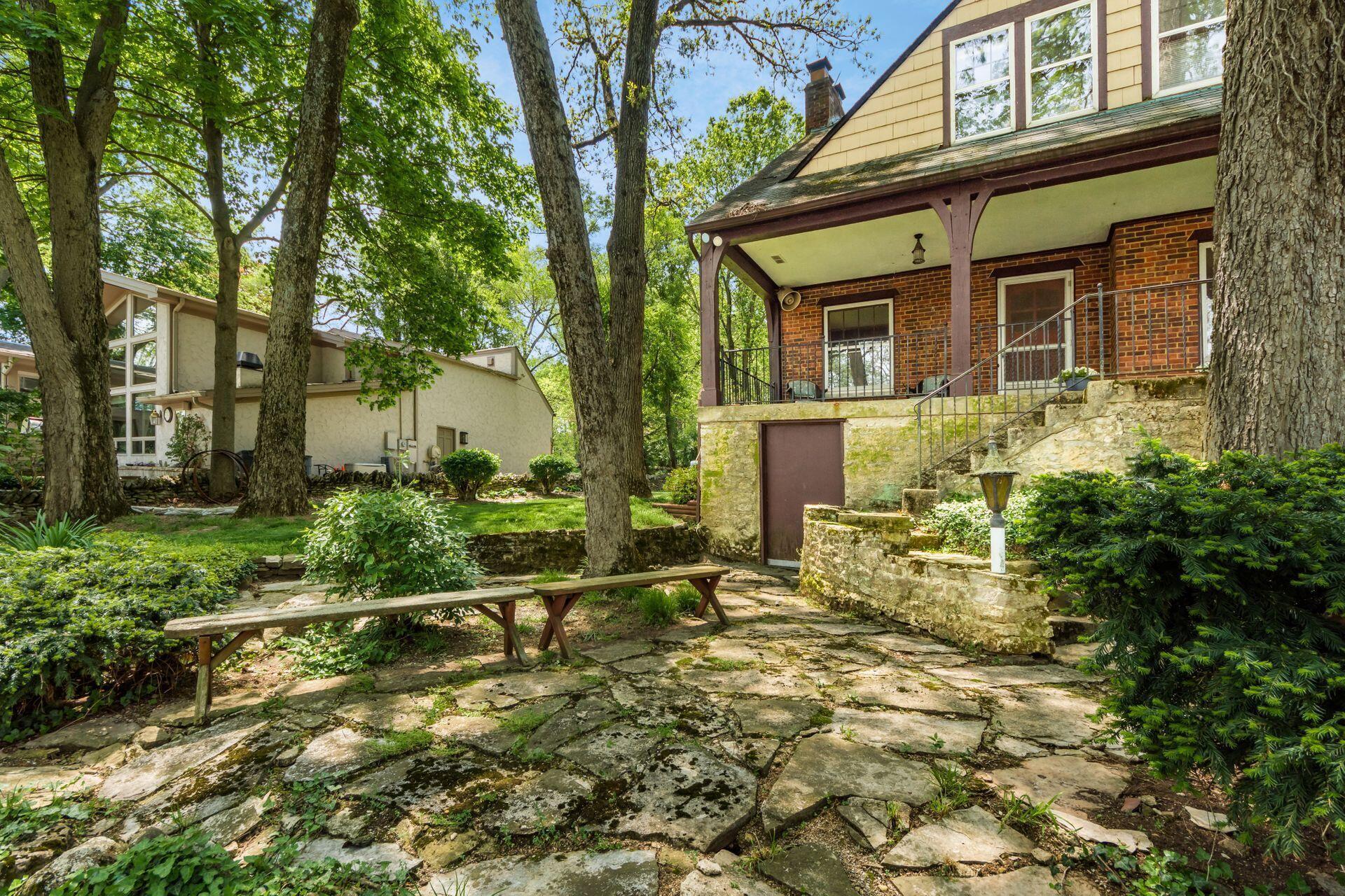 4802 Bellann Road Columbus, OH 43221 - Photo 43 of 60 Rear View
