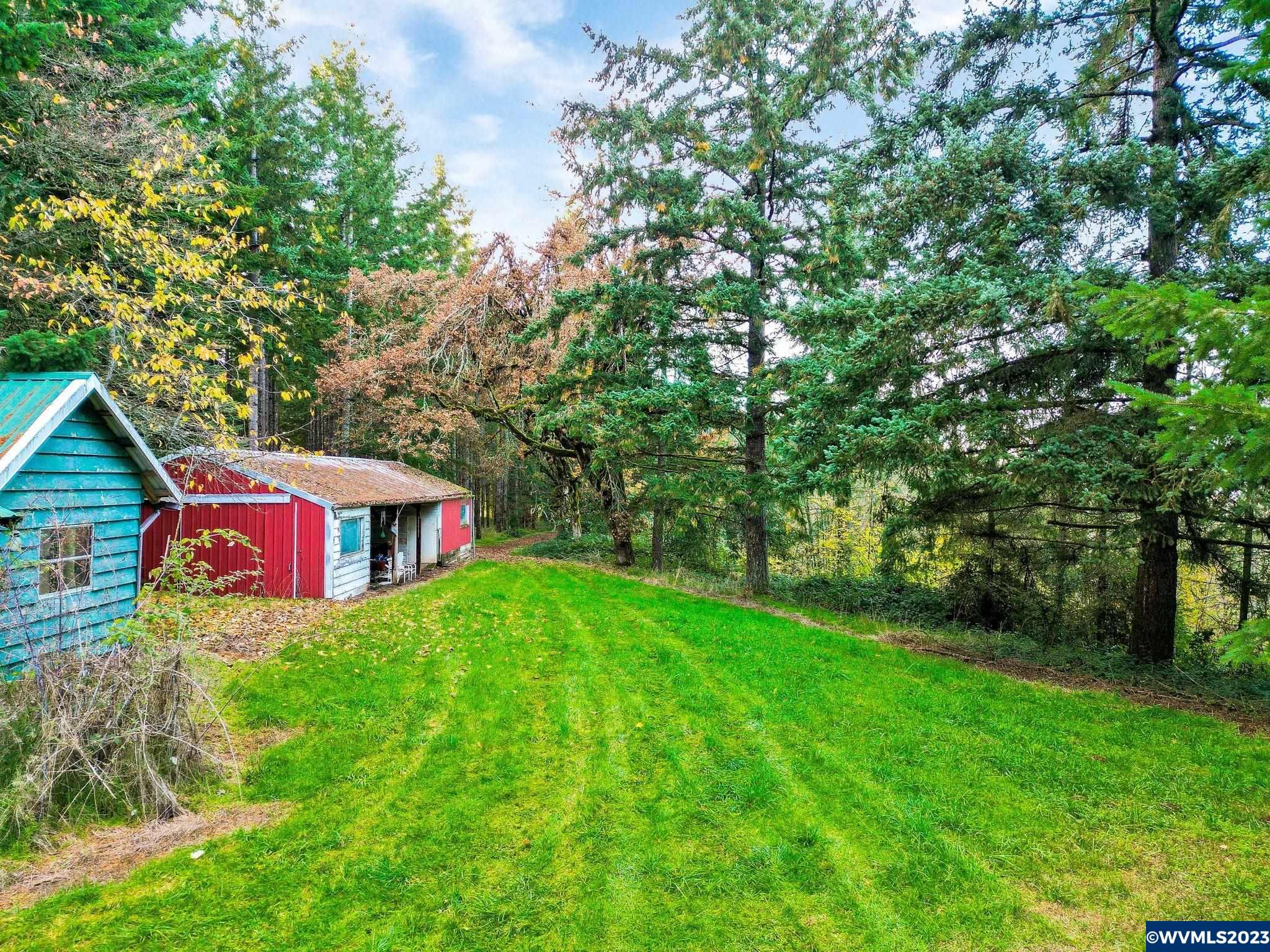 4616 Forest Ridge Road Northeast Silverton, OR 97381 - Photo 5 of 32