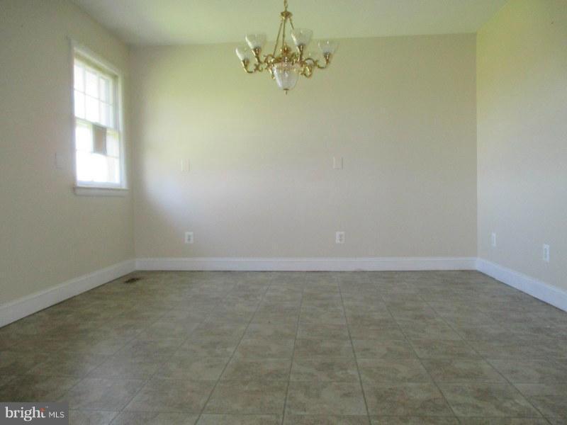 505 View Town Road Amissville, VA 20106 - Photo 5 of 14 Breakfast Area
