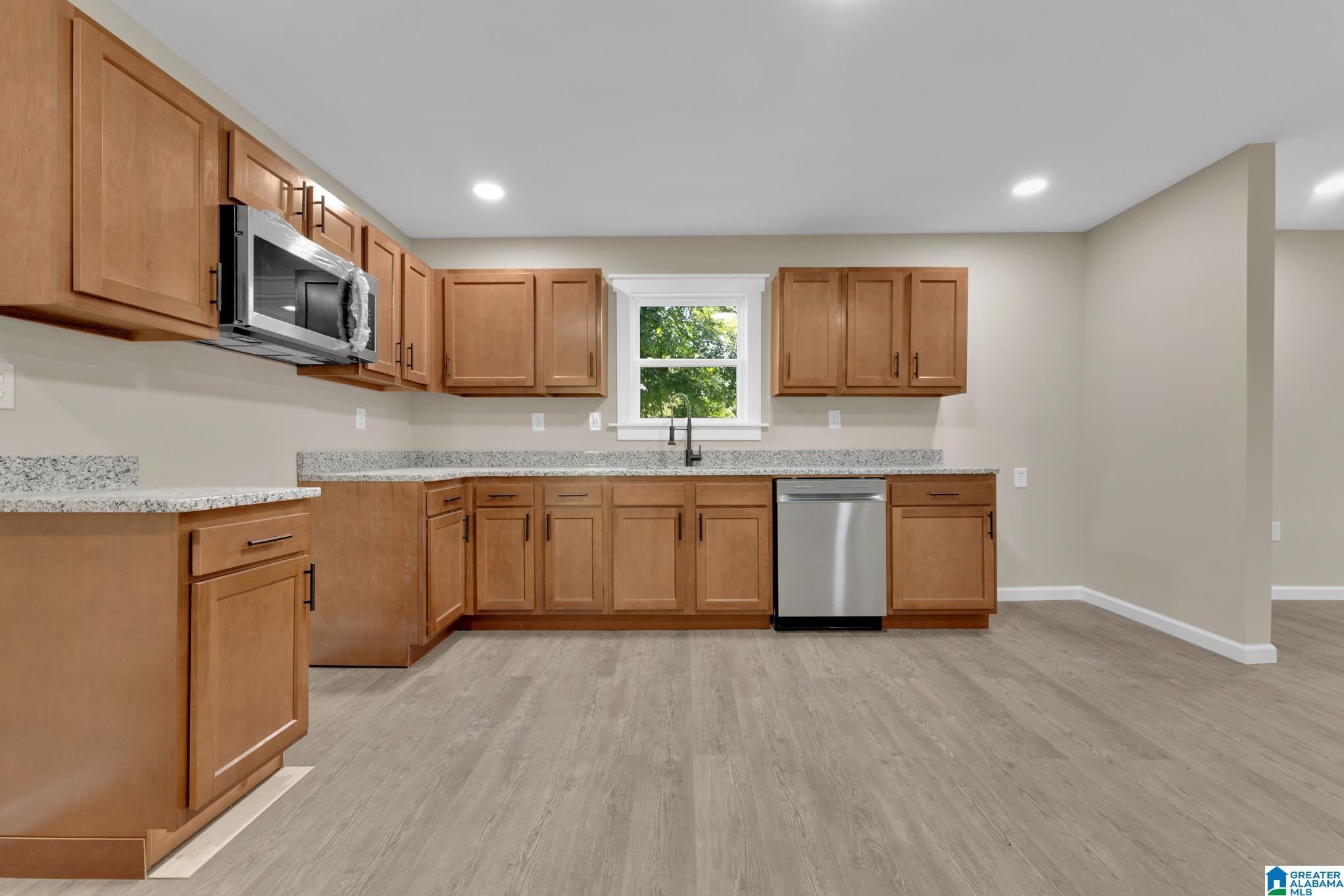 447 Cannie Phillips Road Sumiton, AL 35148 - Photo 7 of 27 Gallery Image 7