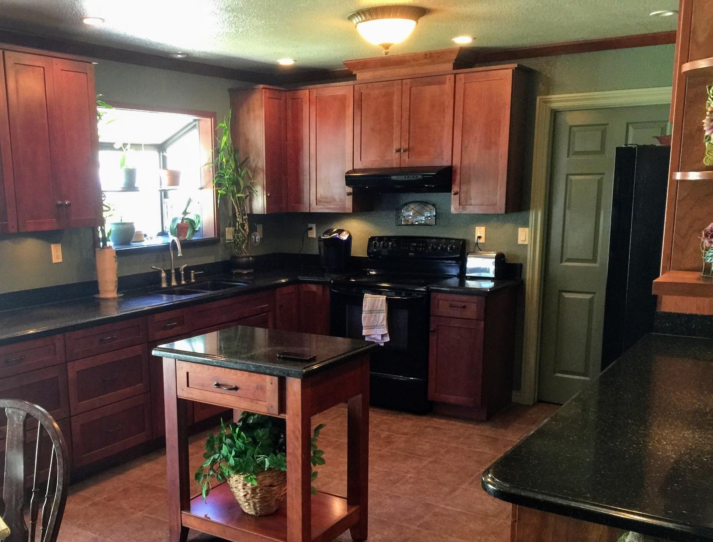 677 Paradise Road Prunedale, CA 93907 - Photo 5 of 20 Gallery Image 5