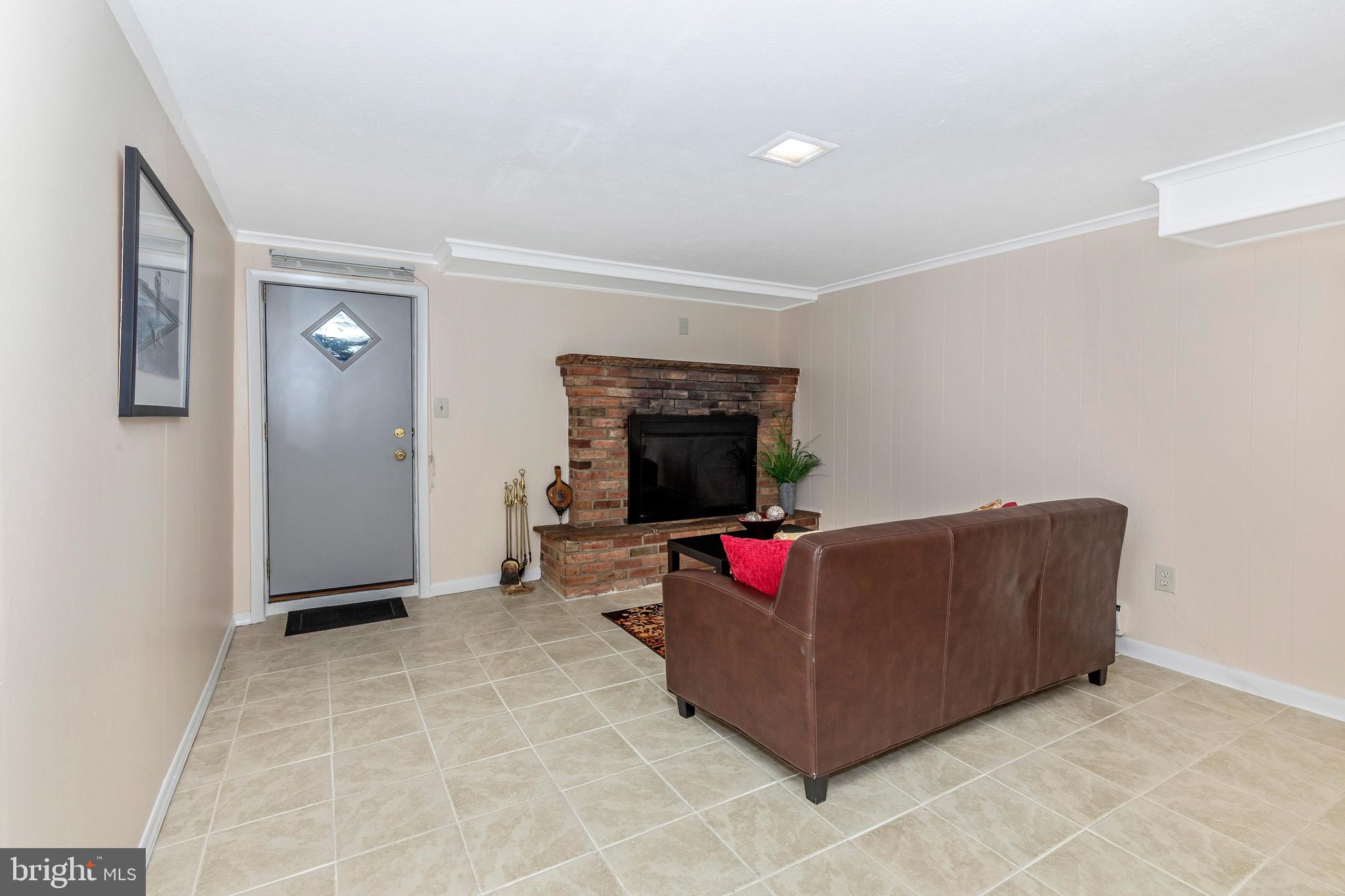 12150 Fingerboard Road Monrovia, MD 21770 - Photo 36 of 56 Lower Level Living Room
