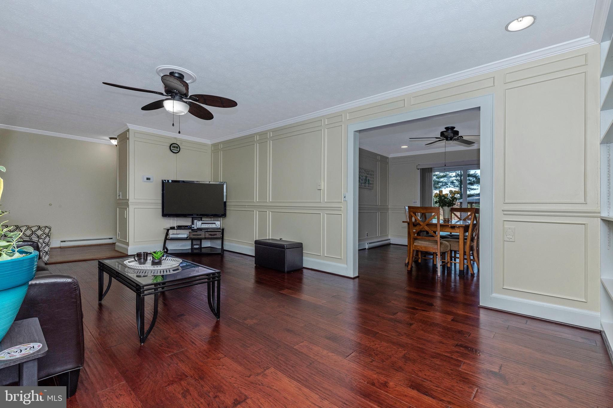 12150 Fingerboard Road Monrovia, MD 21770 - Photo 10 of 56 Living room off dining room