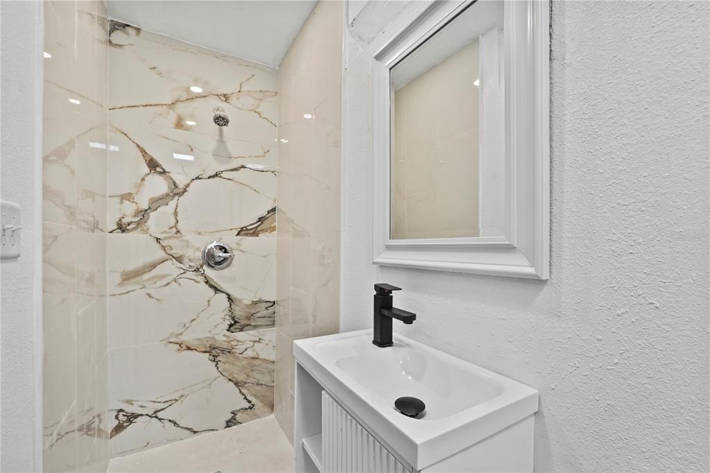 1730 North Orange Street Mount Dora, FL 32757 - Photo 6 of 21