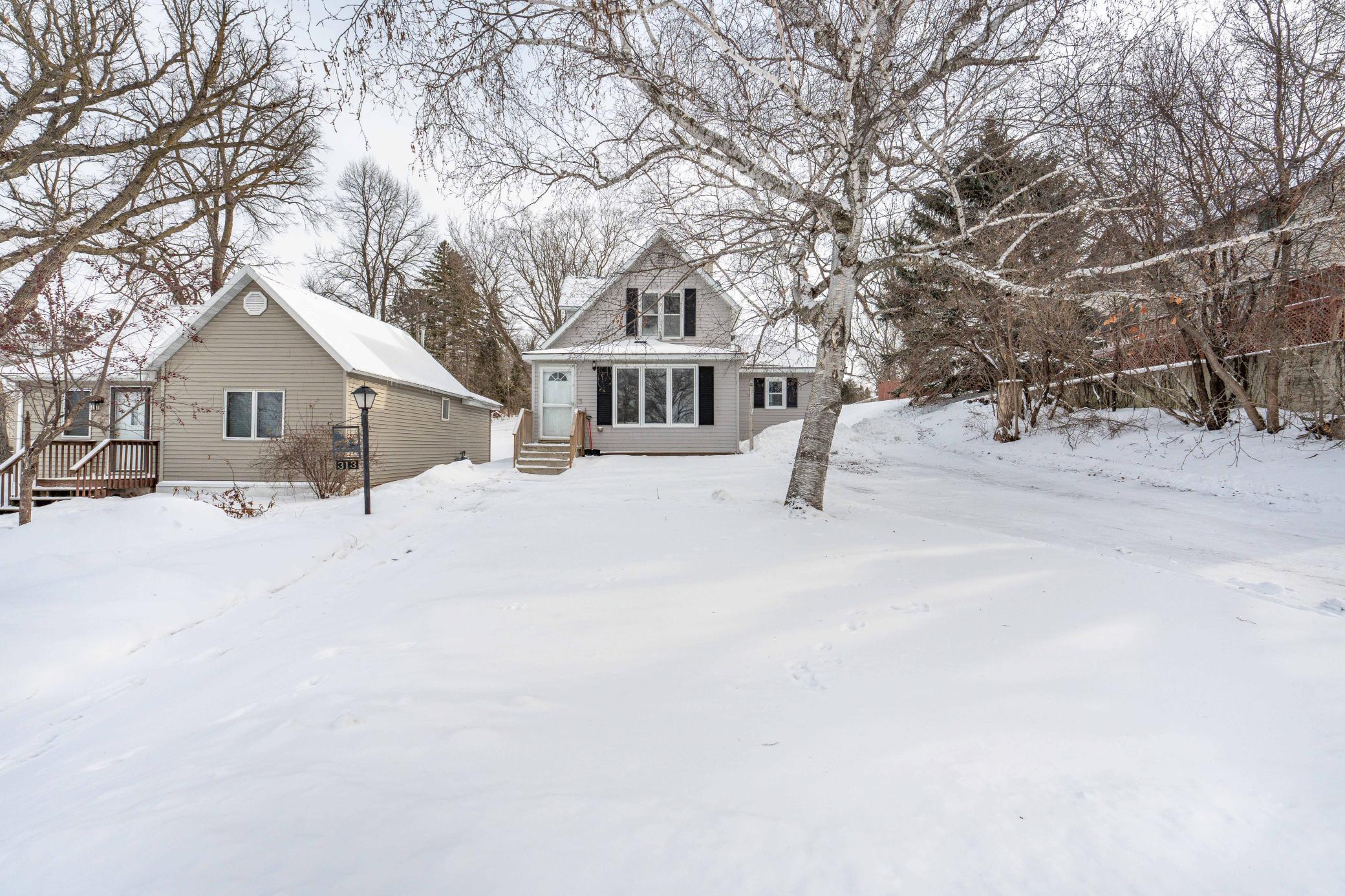 313 3rd Street Southeast Pelican Rapids, MN 56572 - Photo 3 of 41