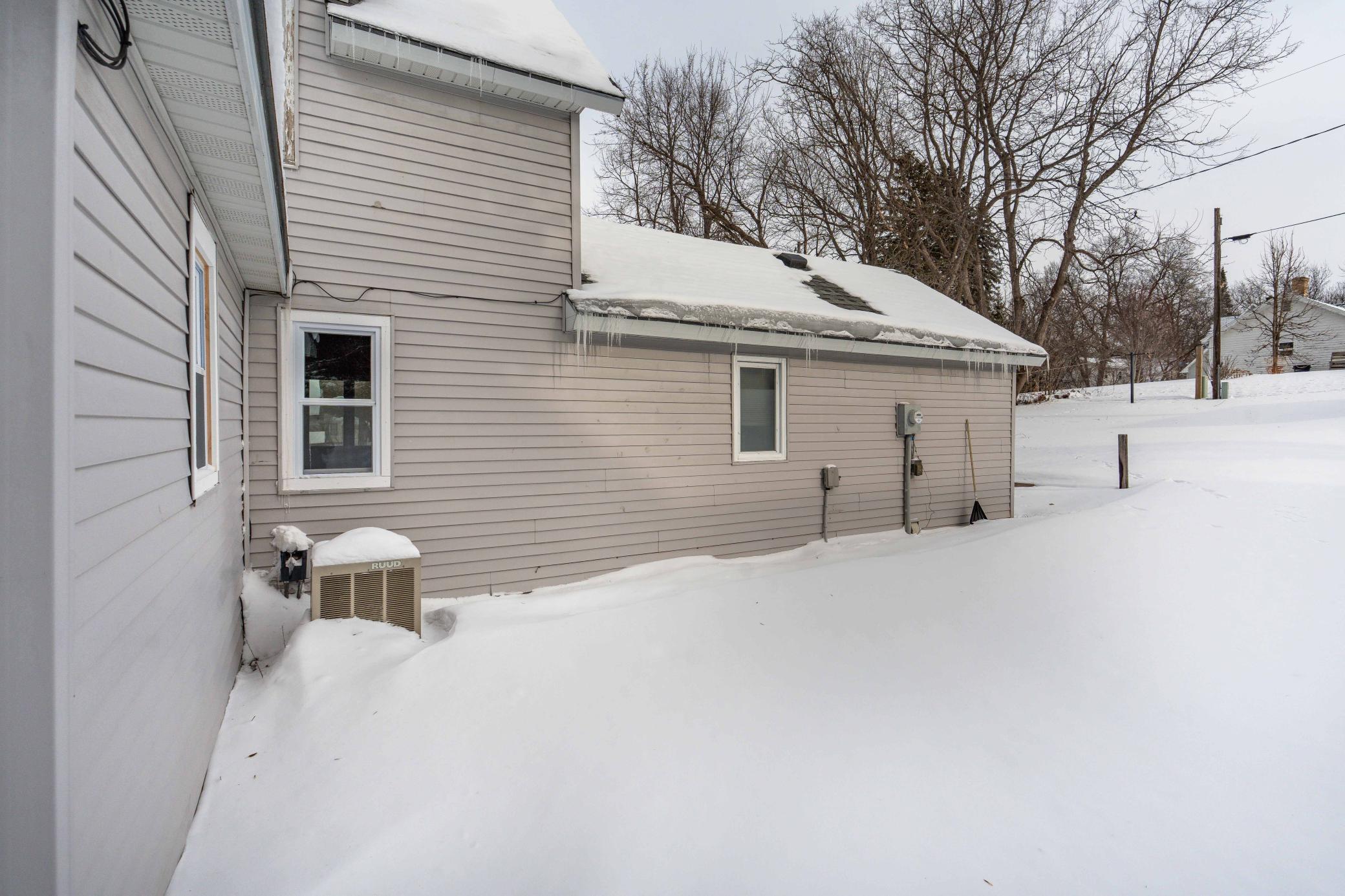 313 3rd Street Southeast Pelican Rapids, MN 56572 - Photo 6 of 41