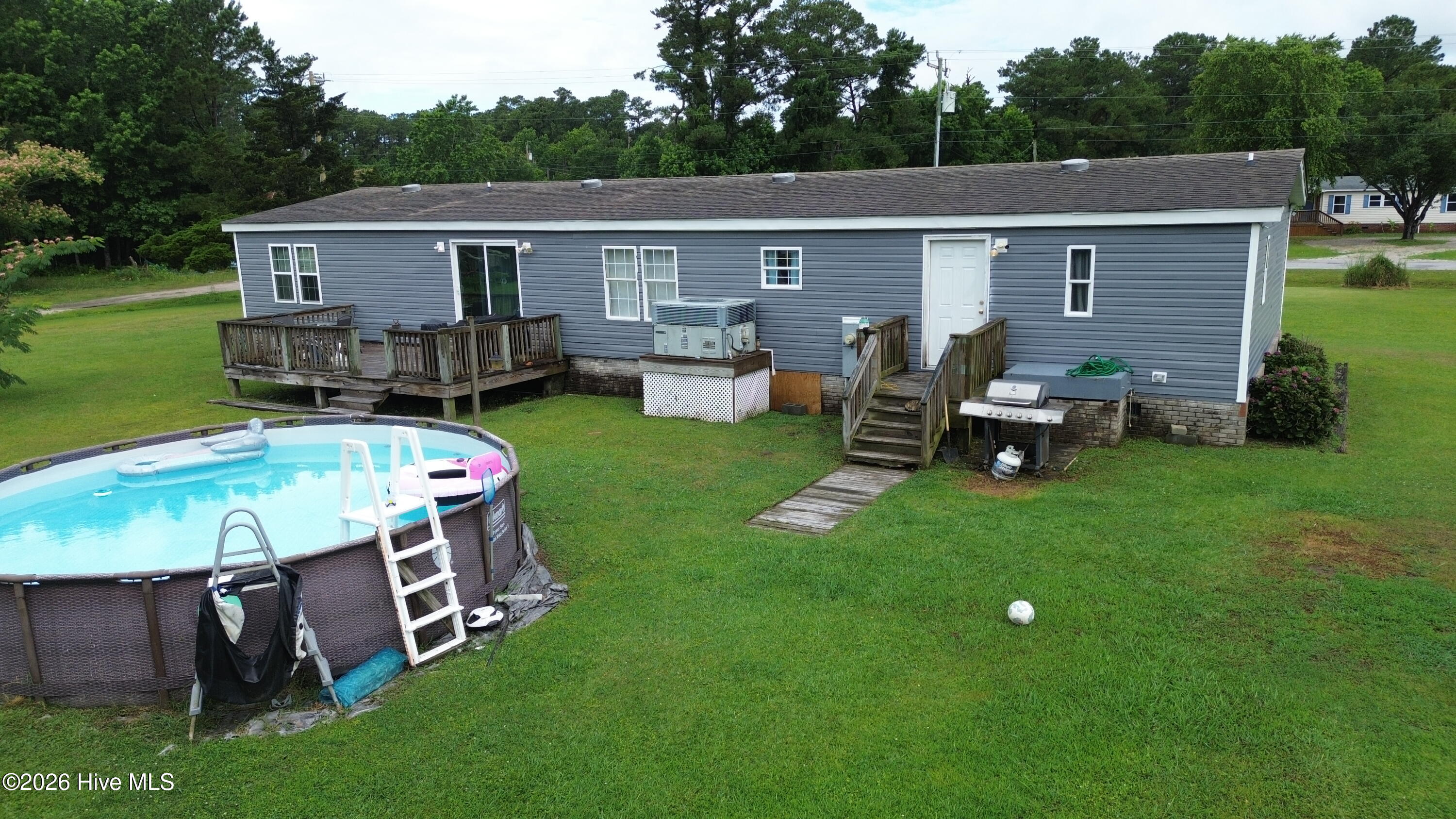 662 Straits Road Gloucester, NC 28528 - Photo 4 of 56