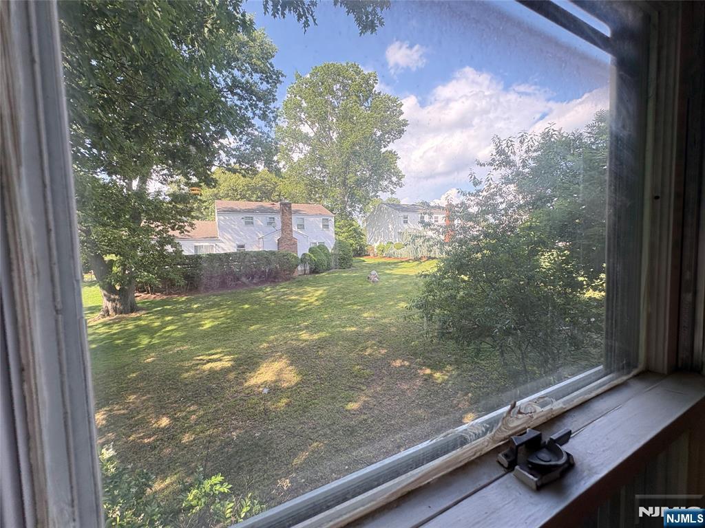 870 Ridgewood Avenue Oradell, NJ 07649 - Photo 18 of 37