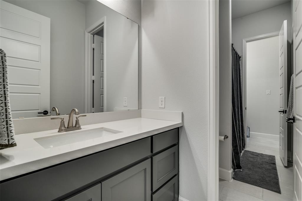 1614 Ripasso Way McLendon-Chisholm, TX 75032 - Photo 32 of 36 Secondary bathroom.