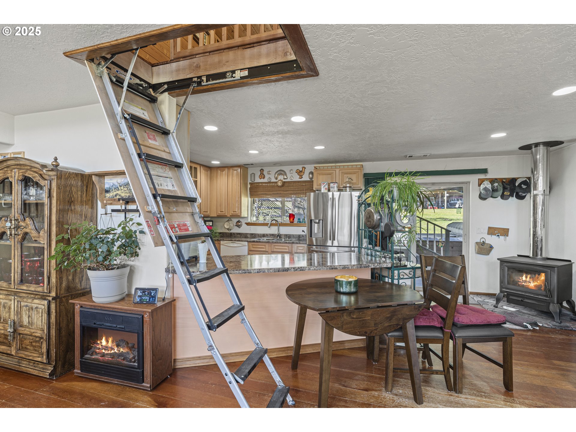 889 H Avenue Powers, OR 97466 - Photo 15 of 41