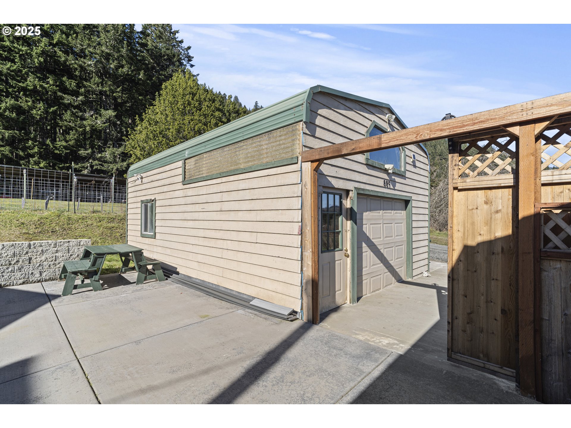 889 H Avenue Powers, OR 97466 - Photo 20 of 41